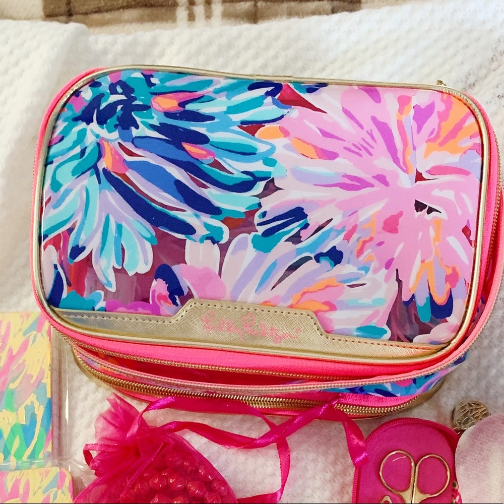 Lilly Pulitzer makeup bag